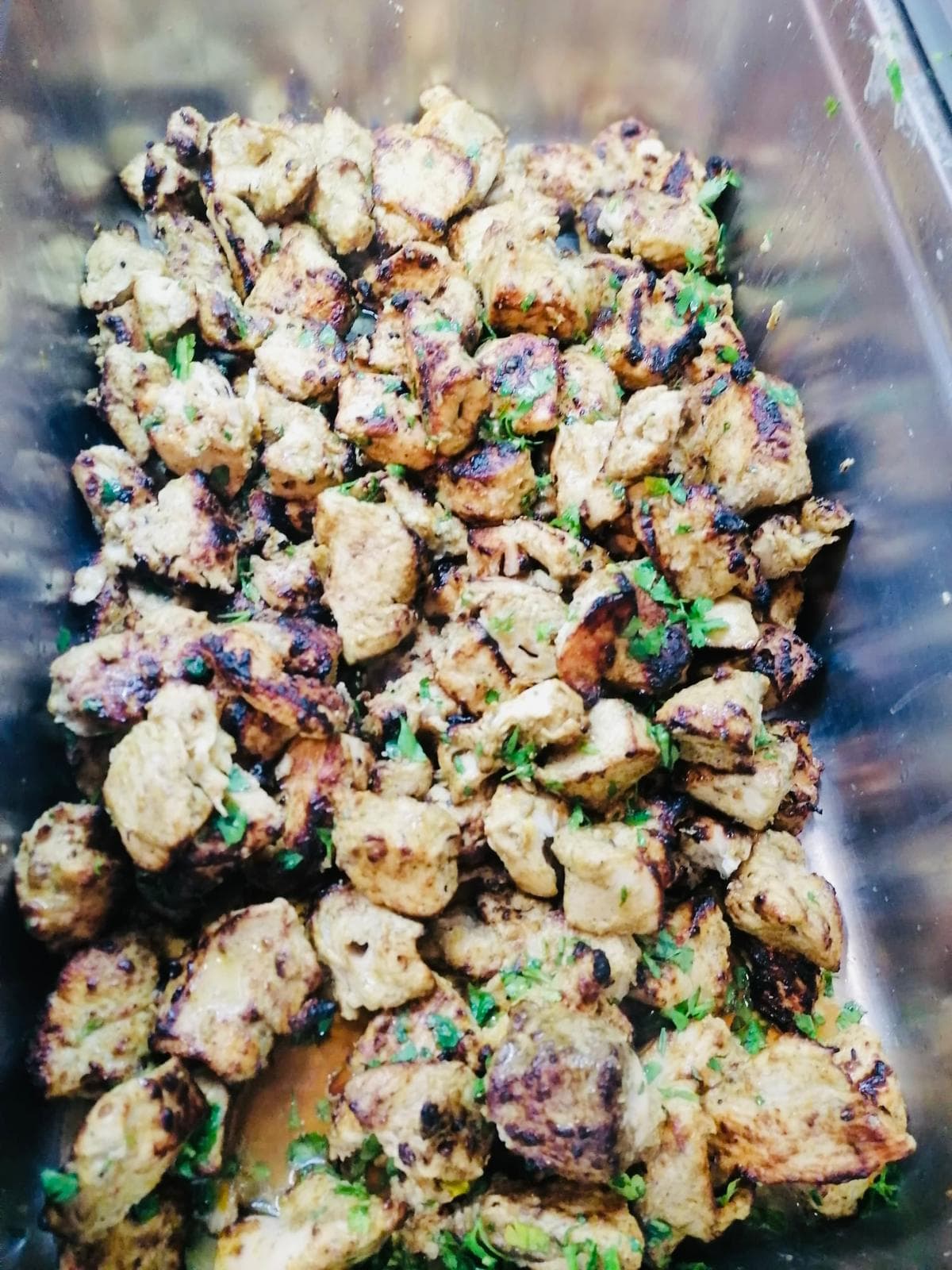 Grilled chicken tikka pieces